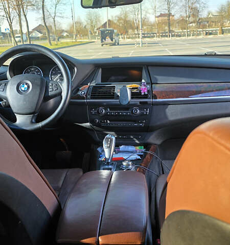 Белый БМВ Х5, объемом двигателя 2.98 л и пробегом 270 тыс. км за 14500 $, фото 8 на Automoto.ua