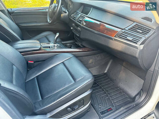Білий БМВ Х5, об'ємом двигуна 0 л та пробігом 318 тис. км за 13750 $, фото 20 на Automoto.ua