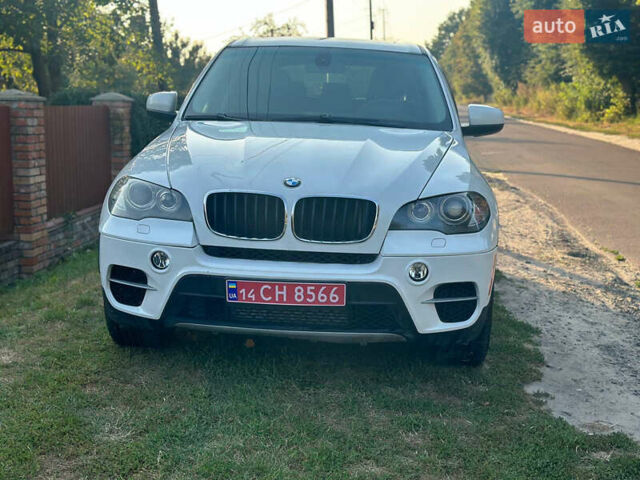 Білий БМВ Х5, об'ємом двигуна 0 л та пробігом 318 тис. км за 13750 $, фото 1 на Automoto.ua