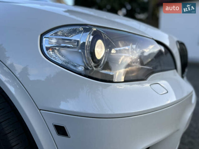 Белый БМВ Х5, объемом двигателя 3 л и пробегом 245 тыс. км за 23000 $, фото 22 на Automoto.ua