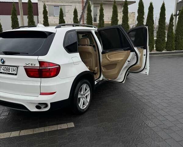 Білий БМВ Х5, об'ємом двигуна 3 л та пробігом 238 тис. км за 15500 $, фото 12 на Automoto.ua