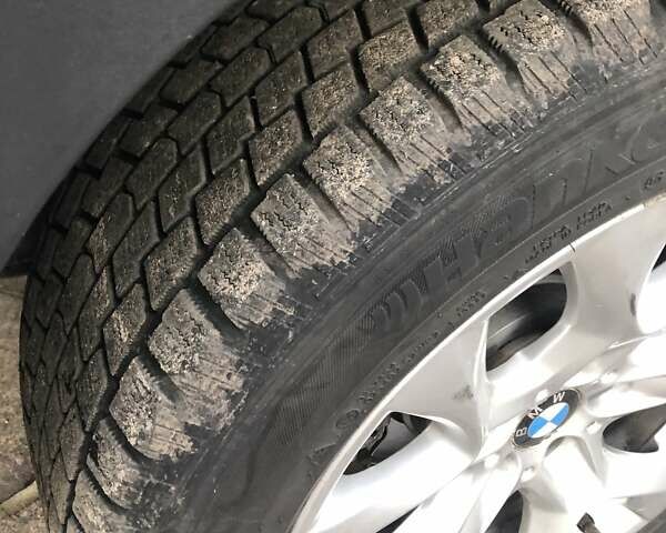 Белый БМВ Х5, объемом двигателя 3 л и пробегом 157 тыс. км за 16000 $, фото 3 на Automoto.ua