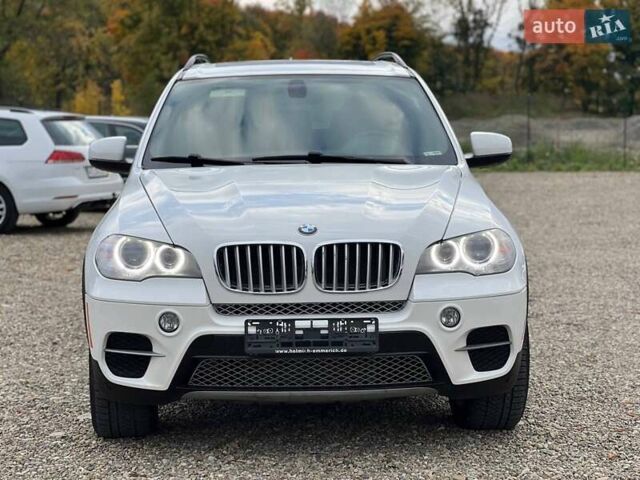 Белый БМВ Х5, объемом двигателя 3 л и пробегом 223 тыс. км за 15800 $, фото 1 на Automoto.ua