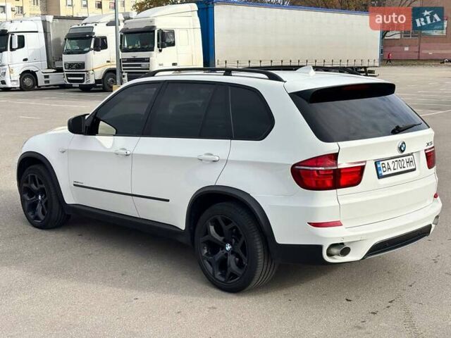 Белый БМВ Х5, объемом двигателя 3 л и пробегом 230 тыс. км за 17200 $, фото 1 на Automoto.ua