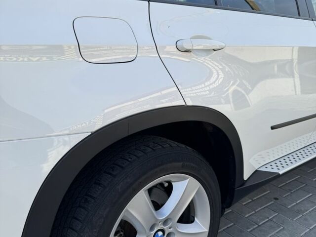 Белый БМВ Х5, объемом двигателя 3 л и пробегом 204 тыс. км за 19500 $, фото 6 на Automoto.ua