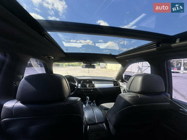 Белый БМВ Х5, объемом двигателя 2.99 л и пробегом 380 тыс. км за 16500 $, фото 8 на Automoto.ua