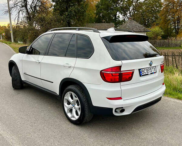 Белый БМВ Х5, объемом двигателя 2.99 л и пробегом 307 тыс. км за 15900 $, фото 8 на Automoto.ua