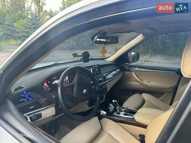 Белый БМВ Х5, объемом двигателя 2.99 л и пробегом 270 тыс. км за 18200 $, фото 14 на Automoto.ua