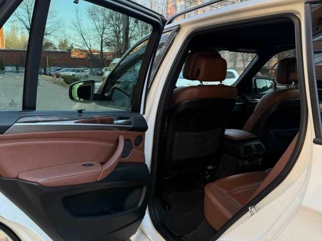 Білий БМВ Х5, об'ємом двигуна 3 л та пробігом 187 тис. км за 12500 $, фото 9 на Automoto.ua