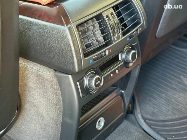 Белый БМВ Х5, объемом двигателя 3 л и пробегом 155 тыс. км за 19440 $, фото 15 на Automoto.ua