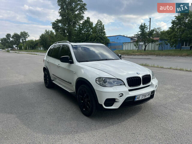 Белый БМВ Х5, объемом двигателя 2.98 л и пробегом 239 тыс. км за 13950 $, фото 2 на Automoto.ua