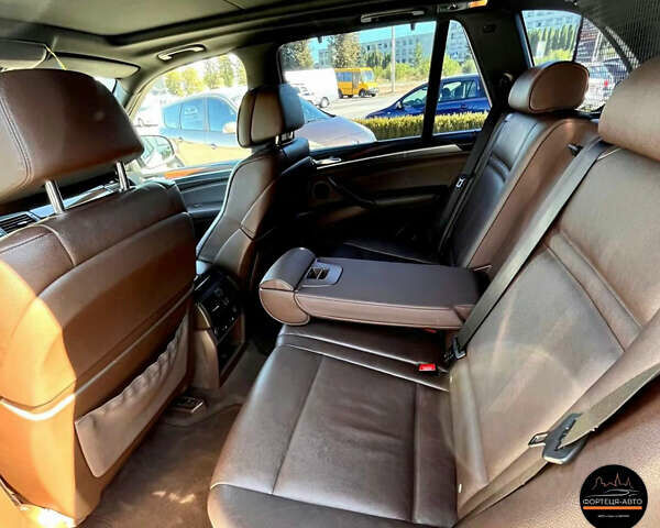 Білий БМВ Х5, об'ємом двигуна 3 л та пробігом 282 тис. км за 19500 $, фото 7 на Automoto.ua