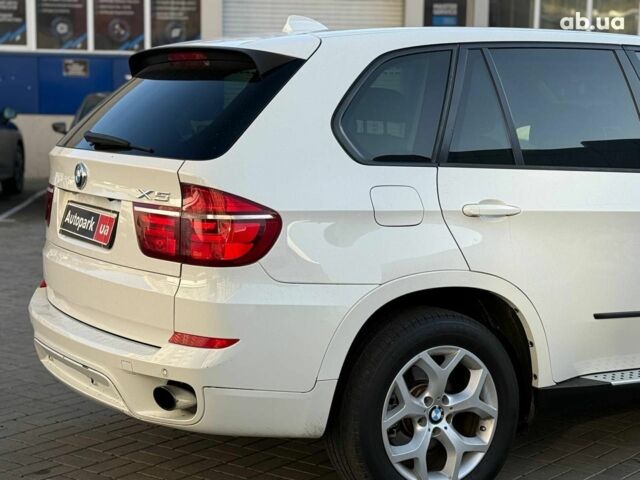 Белый БМВ Х5, объемом двигателя 3 л и пробегом 155 тыс. км за 19440 $, фото 7 на Automoto.ua