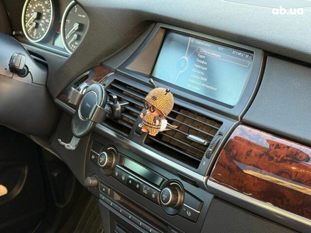 Белый БМВ Х5, объемом двигателя 3 л и пробегом 155 тыс. км за 19440 $, фото 21 на Automoto.ua