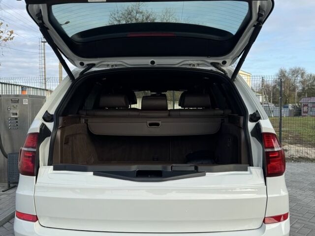 Белый БМВ Х5, объемом двигателя 3 л и пробегом 204 тыс. км за 19500 $, фото 21 на Automoto.ua