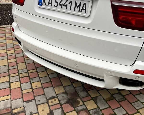 Білий БМВ Х5, об'ємом двигуна 2.99 л та пробігом 315 тис. км за 17500 $, фото 8 на Automoto.ua