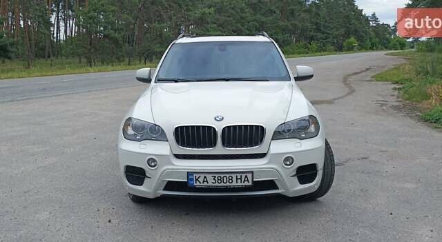 Белый БМВ Х5, объемом двигателя 3.5 л и пробегом 280 тыс. км за 15500 $, фото 1 на Automoto.ua