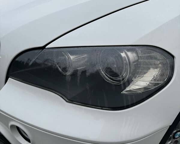 Білий БМВ Х5, об'ємом двигуна 3 л та пробігом 238 тис. км за 15500 $, фото 8 на Automoto.ua