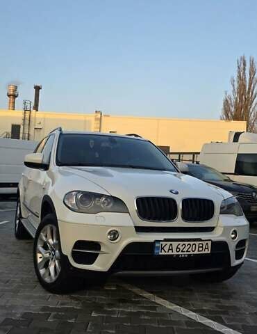 Белый БМВ Х5, объемом двигателя 2.98 л и пробегом 175 тыс. км за 16500 $, фото 18 на Automoto.ua