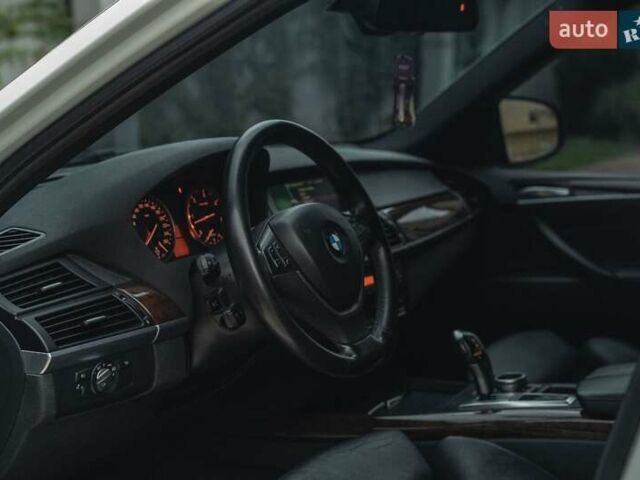 Білий БМВ Х5, об'ємом двигуна 3 л та пробігом 204 тис. км за 18999 $, фото 36 на Automoto.ua