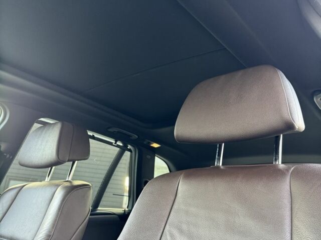 Белый БМВ Х5, объемом двигателя 3 л и пробегом 204 тыс. км за 19500 $, фото 12 на Automoto.ua