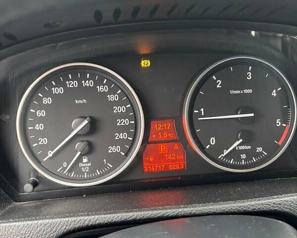 Білий БМВ Х5, об'ємом двигуна 2.99 л та пробігом 315 тис. км за 17500 $, фото 11 на Automoto.ua