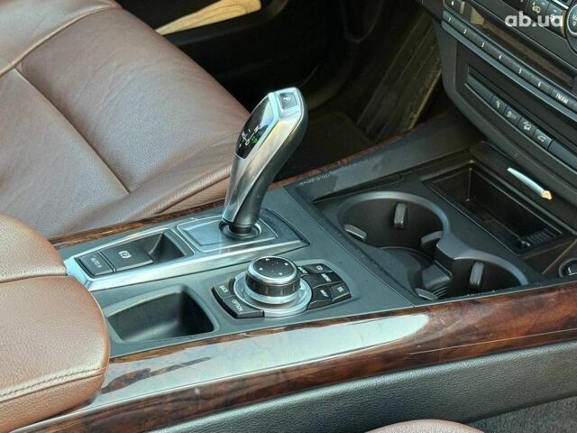 Белый БМВ Х5, объемом двигателя 3 л и пробегом 155 тыс. км за 19440 $, фото 20 на Automoto.ua