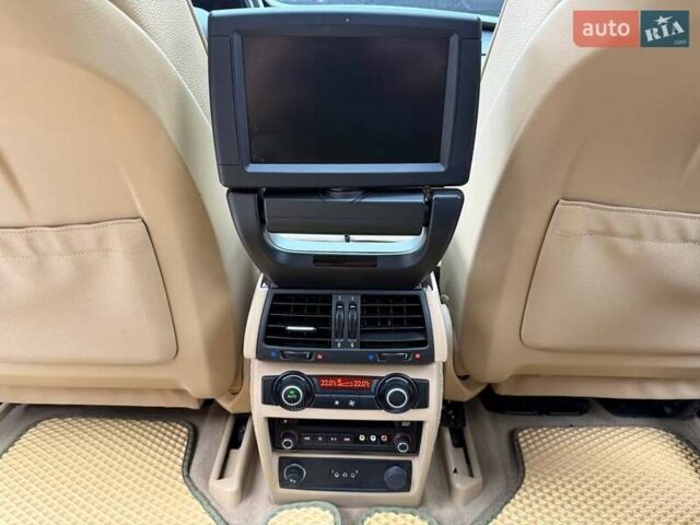 БМВ Х5 2011 в Киеве на Automoto.ua Белый БМВ Х5, объемом двигателя 2.98 л и пробегом 265 тыс. км за 15990 $, фото 27 на Automoto.ua