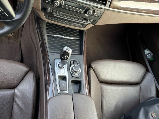 Белый БМВ Х5, объемом двигателя 3 л и пробегом 204 тыс. км за 19500 $, фото 9 на Automoto.ua