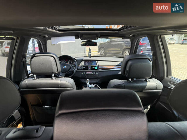 Белый БМВ Х5, объемом двигателя 2.98 л и пробегом 267 тыс. км за 19500 $, фото 10 на Automoto.ua