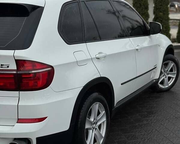 Білий БМВ Х5, об'ємом двигуна 3 л та пробігом 238 тис. км за 15500 $, фото 4 на Automoto.ua