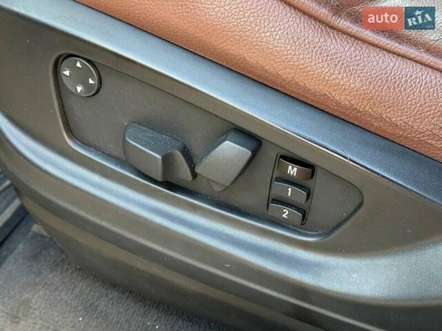 Белый БМВ Х5, объемом двигателя 3 л и пробегом 155 тыс. км за 19440 $, фото 10 на Automoto.ua