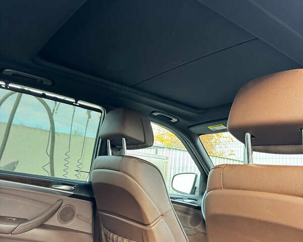 Білий БМВ Х5, об'ємом двигуна 3 л та пробігом 200 тис. км за 18500 $, фото 5 на Automoto.ua