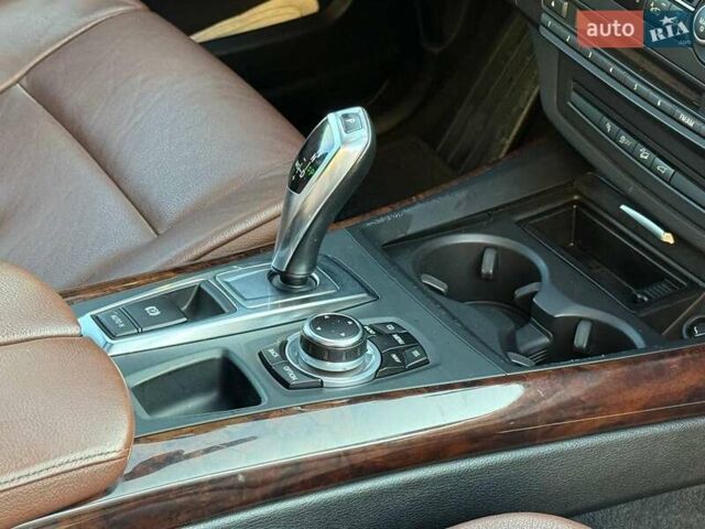 Белый БМВ Х5, объемом двигателя 3 л и пробегом 155 тыс. км за 19440 $, фото 21 на Automoto.ua