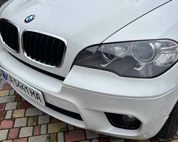 Білий БМВ Х5, об'ємом двигуна 2.99 л та пробігом 315 тис. км за 17500 $, фото 9 на Automoto.ua