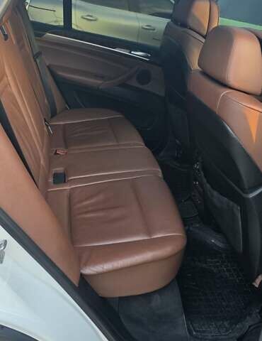 Белый БМВ Х5, объемом двигателя 2.98 л и пробегом 175 тыс. км за 16500 $, фото 10 на Automoto.ua