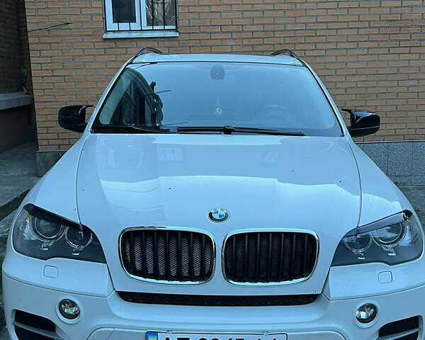 Белый БМВ Х5, объемом двигателя 2.98 л и пробегом 175 тыс. км за 16000 $, фото 15 на Automoto.ua