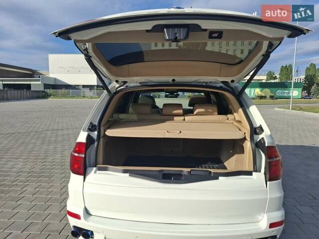 Белый БМВ Х5, объемом двигателя 2.98 л и пробегом 189 тыс. км за 13999 $, фото 25 на Automoto.ua