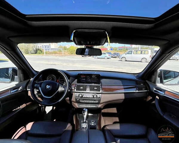 Білий БМВ Х5, об'ємом двигуна 3 л та пробігом 282 тис. км за 19500 $, фото 3 на Automoto.ua