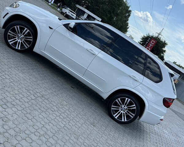 Белый БМВ Х5, объемом двигателя 2.98 л и пробегом 267 тыс. км за 19500 $, фото 1 на Automoto.ua