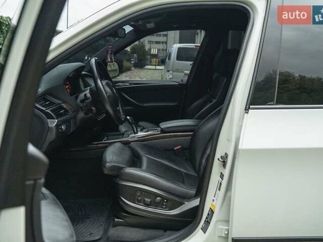 Білий БМВ Х5, об'ємом двигуна 2.99 л та пробігом 202 тис. км за 21500 $, фото 43 на Automoto.ua