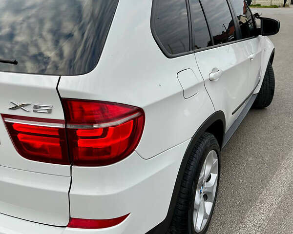 Белый БМВ Х5, объемом двигателя 2.99 л и пробегом 307 тыс. км за 15900 $, фото 23 на Automoto.ua