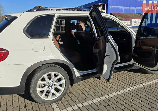 Белый БМВ Х5, объемом двигателя 2.98 л и пробегом 270 тыс. км за 14500 $, фото 2 на Automoto.ua