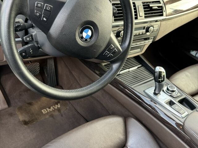 Белый БМВ Х5, объемом двигателя 3 л и пробегом 204 тыс. км за 19500 $, фото 10 на Automoto.ua