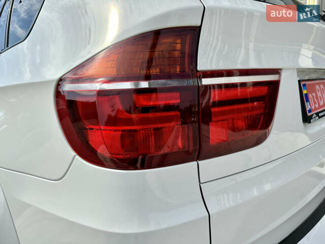 Белый БМВ Х5, объемом двигателя 3 л и пробегом 245 тыс. км за 23000 $, фото 43 на Automoto.ua