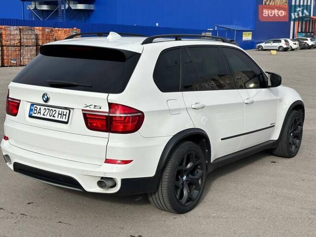 Белый БМВ Х5, объемом двигателя 3 л и пробегом 230 тыс. км за 17200 $, фото 2 на Automoto.ua