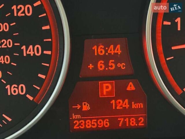 Білий БМВ Х5, об'ємом двигуна 3 л та пробігом 238 тис. км за 15500 $, фото 32 на Automoto.ua