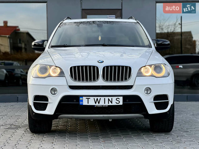 Белый БМВ Х5, объемом двигателя 3 л и пробегом 272 тыс. км за 15500 $, фото 1 на Automoto.ua