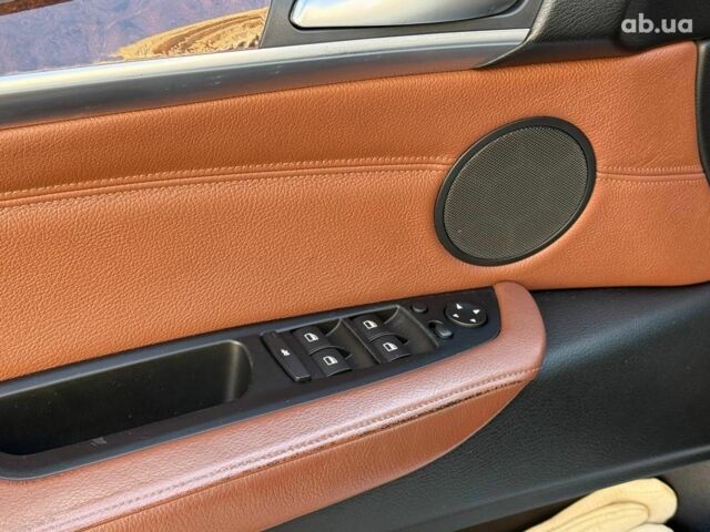 Белый БМВ Х5, объемом двигателя 3 л и пробегом 155 тыс. км за 19440 $, фото 9 на Automoto.ua