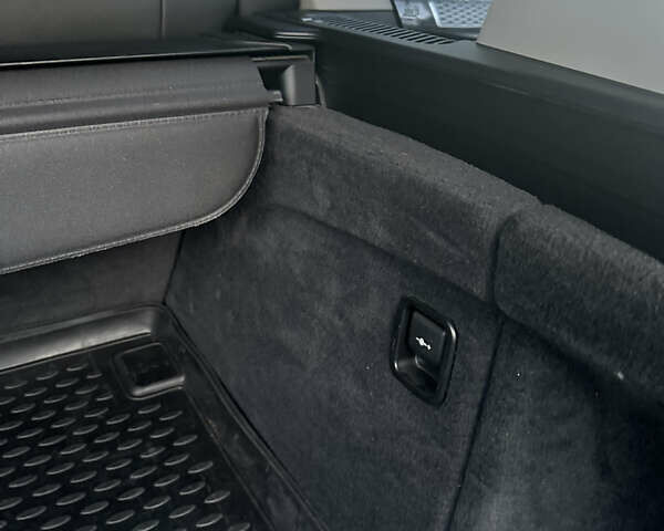Білий БМВ Х5, об'ємом двигуна 2.99 л та пробігом 190 тис. км за 17500 $, фото 30 на Automoto.ua